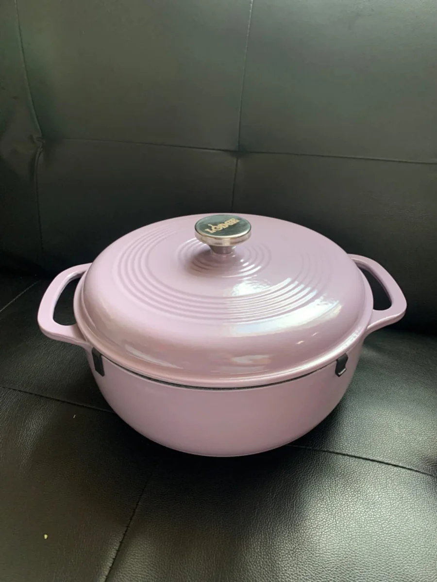 Lodge EC6D33 Enameled Cast Iron Dutch Oven